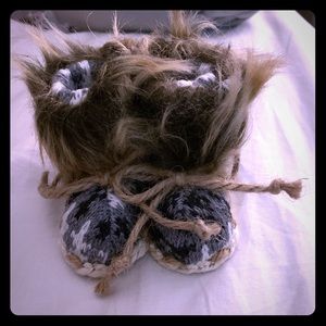 Holiday ornament arctic ice boots